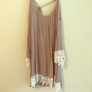 Cute light brown dress w/ lace